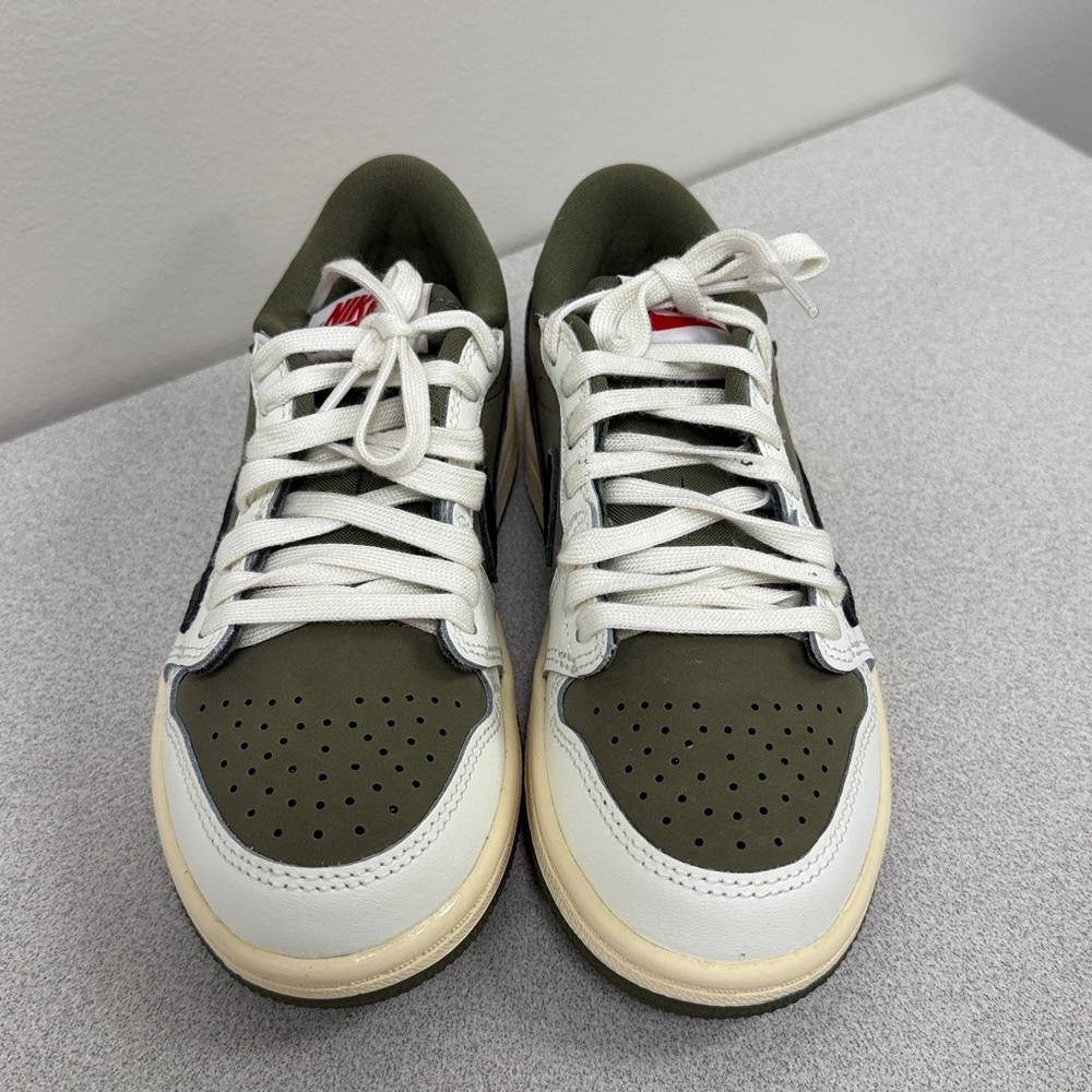 Travis Scott Reverse Olive Nike - Picture 2 of 7